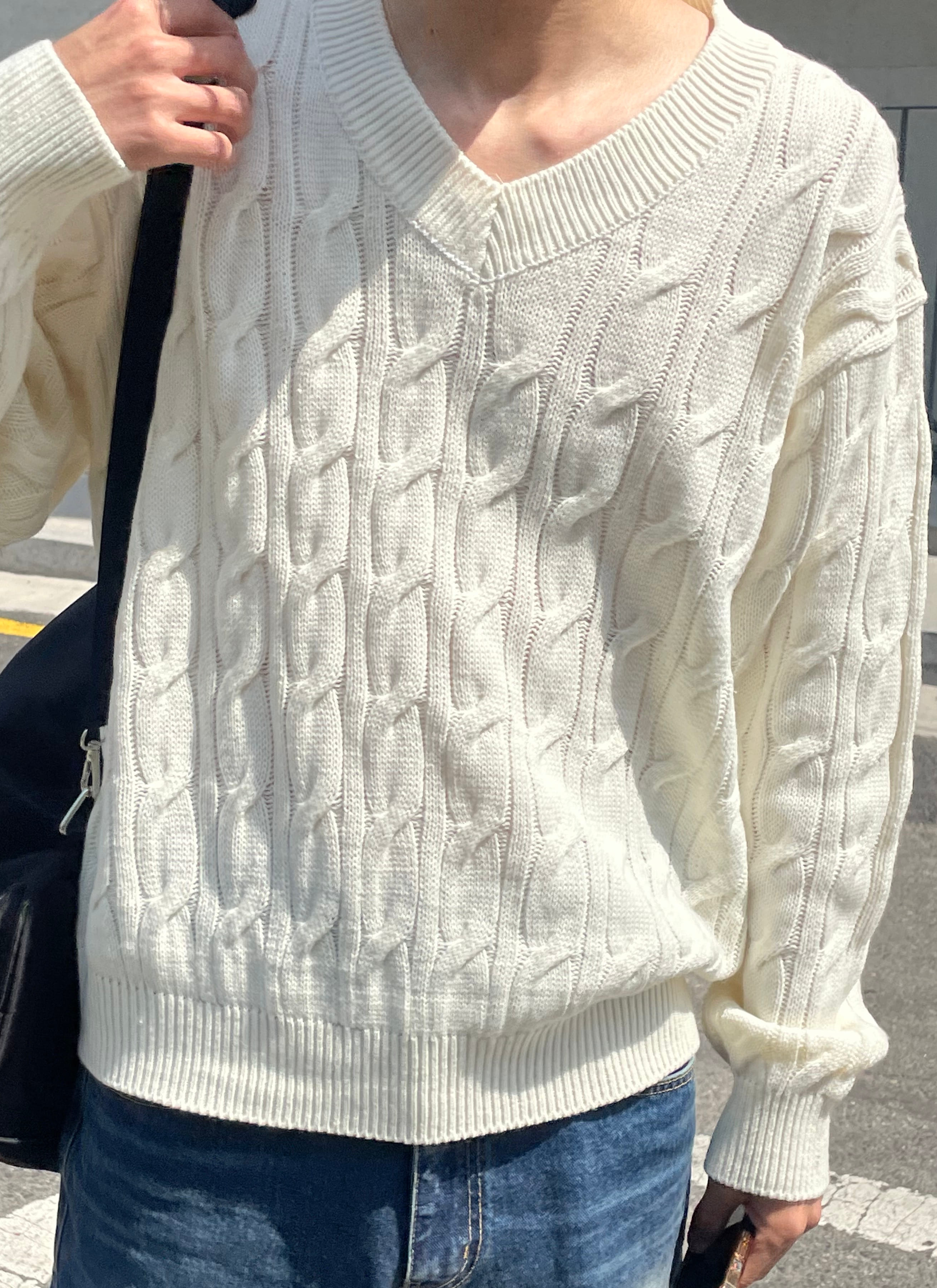 Hazel v-neck knit