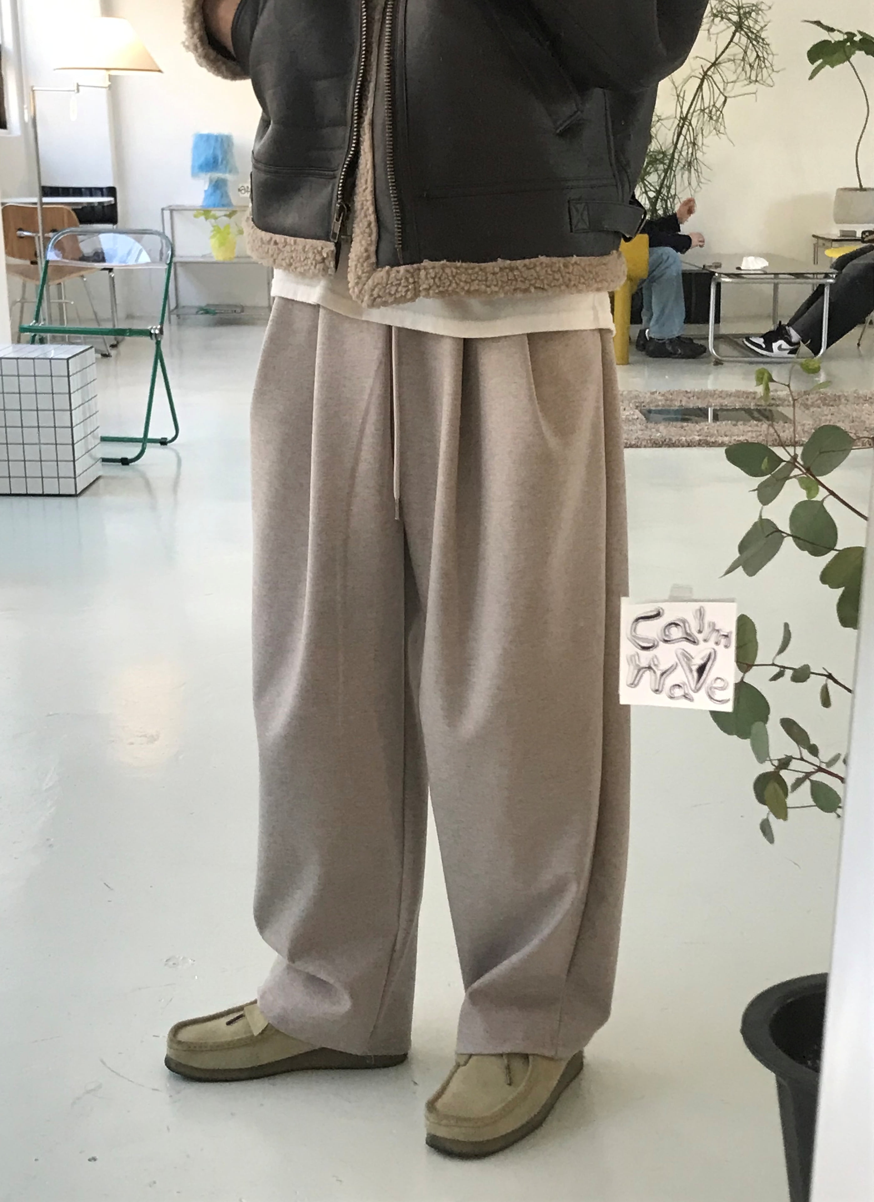 Fluffy two tuck wide pants
