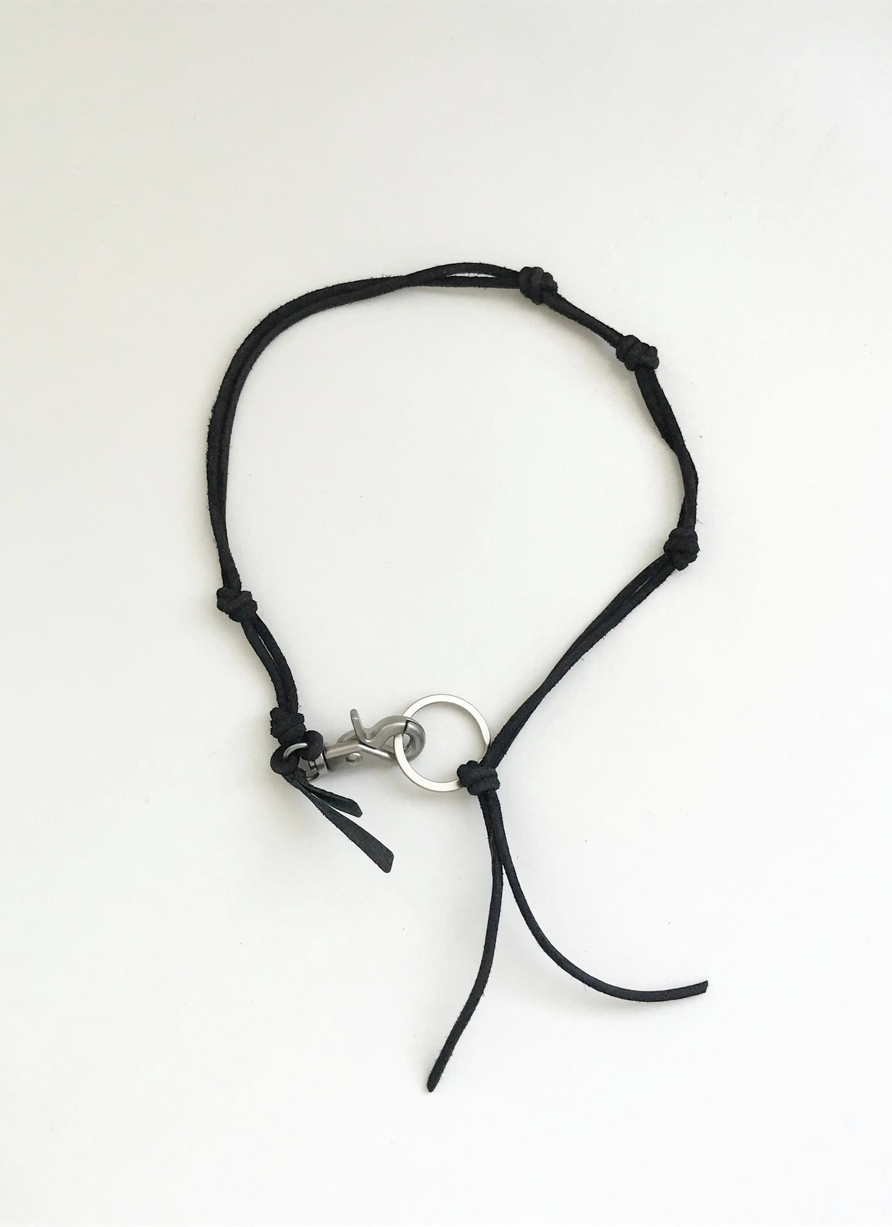 Lien leather necklace
