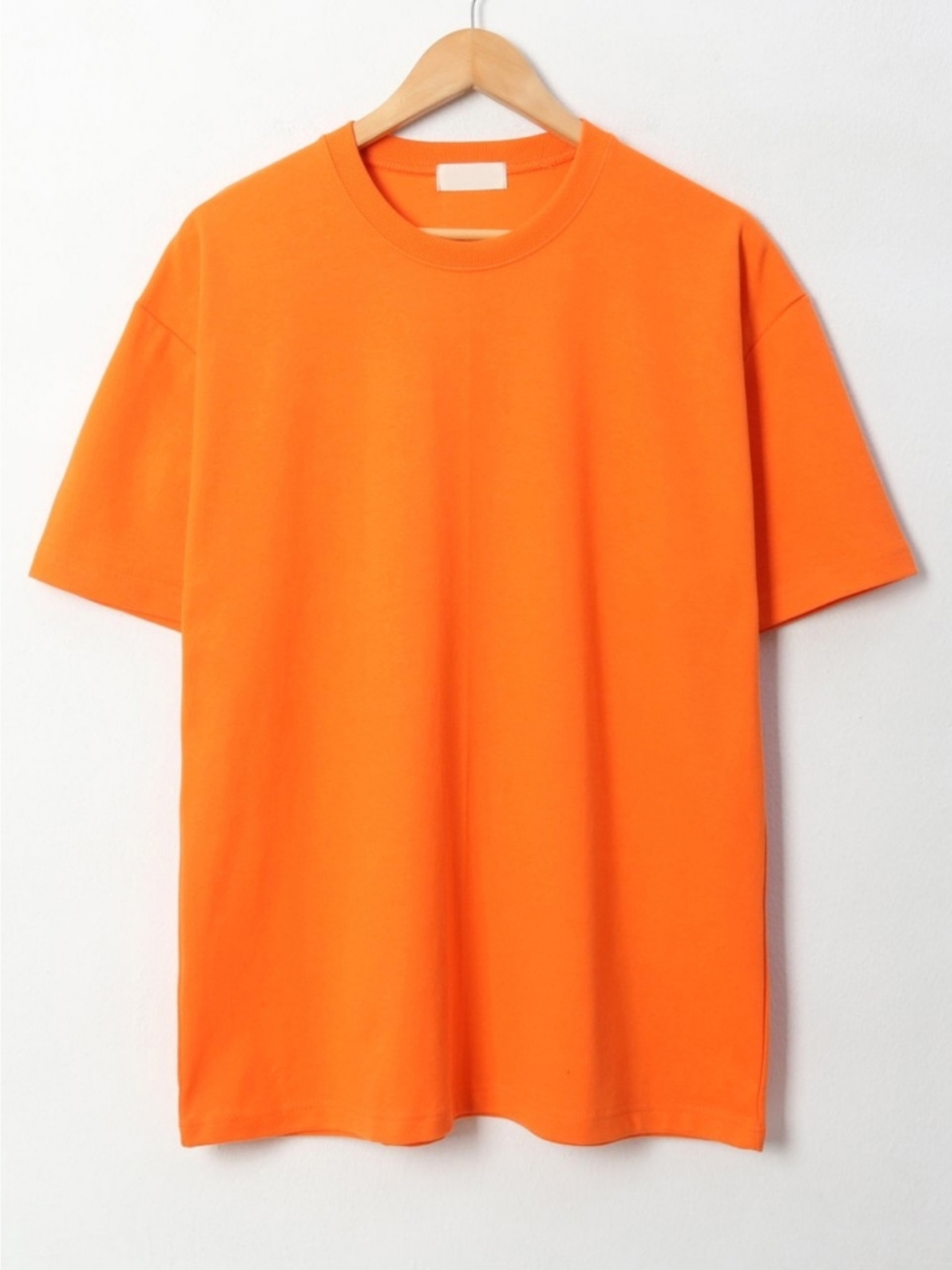 반팔 티셔츠 오렌지 색상 이미지-S8L12